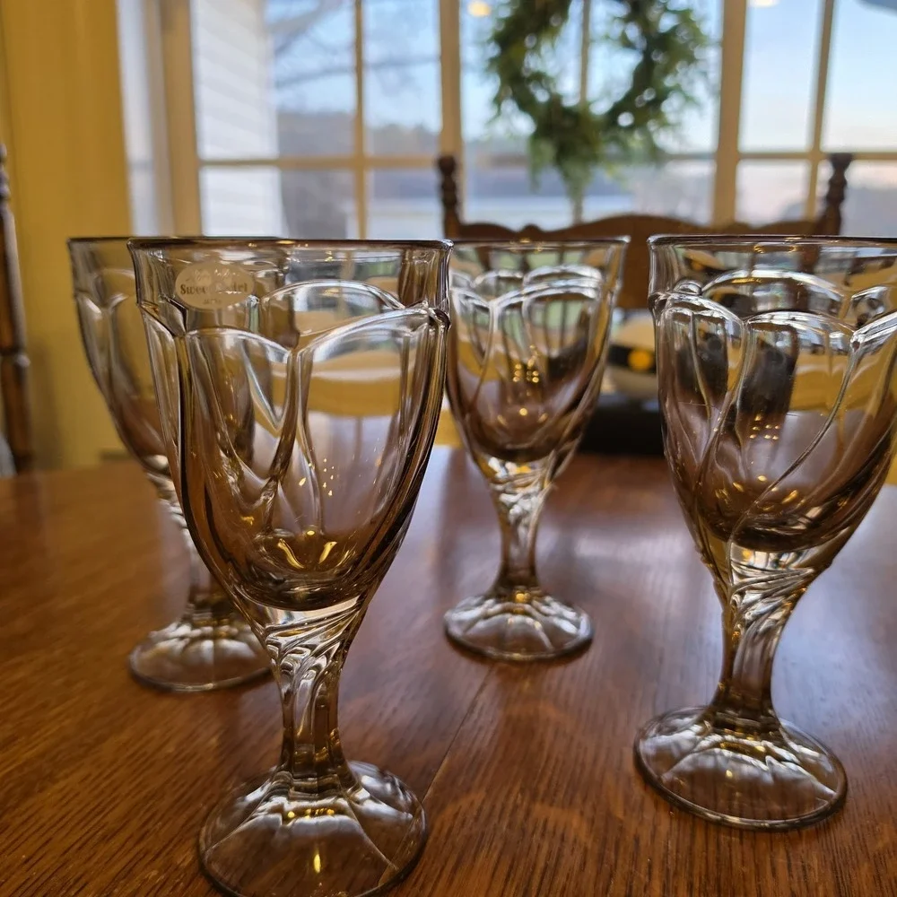 Noritake‎ Sweet Swirl Gray Water Goblets Stemmed Set Of 4